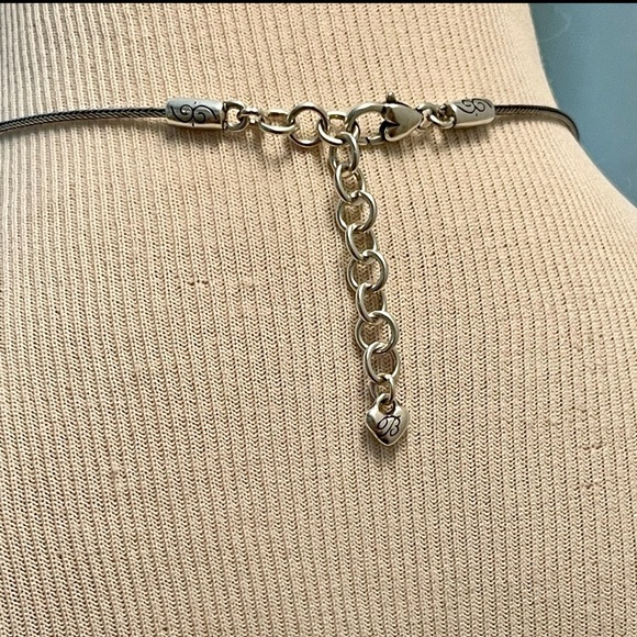 Brighton Necklace - Silver with etched heart with a gold swirl - Picture 5 of 7